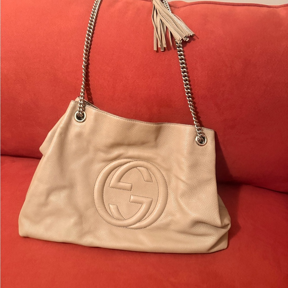 Gucci Cream Leather Shoulder Bag with Chain Straps